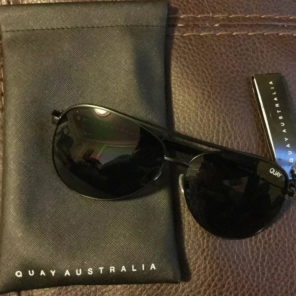 Quay Australia Vivienne aviator sunglasses